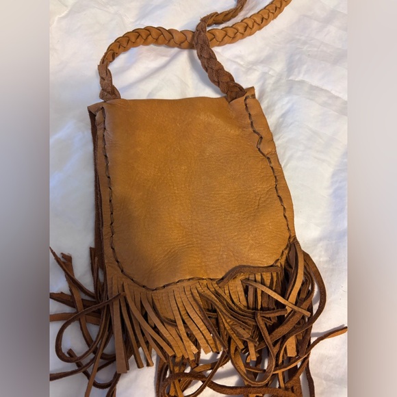 GENUINE LEATHER Cross Bag w/Fringe! One of a kind! - Picture 6 of 9